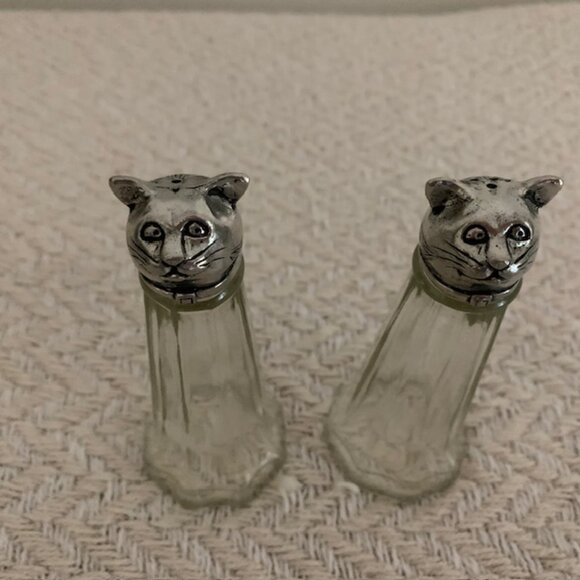 Cat Salt & Pepper Shakers - Picture 3 of 5